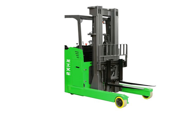 龙工兰州叉车与环保同行：构建绿色物流新纪元