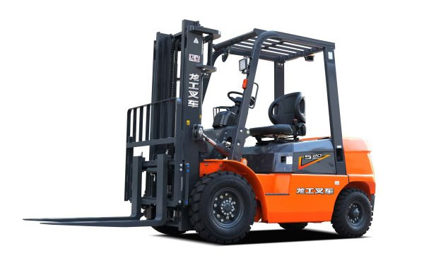 兰州如何选择最适合你的叉车?龙工电动与燃油叉车全面对比,轻松决策!